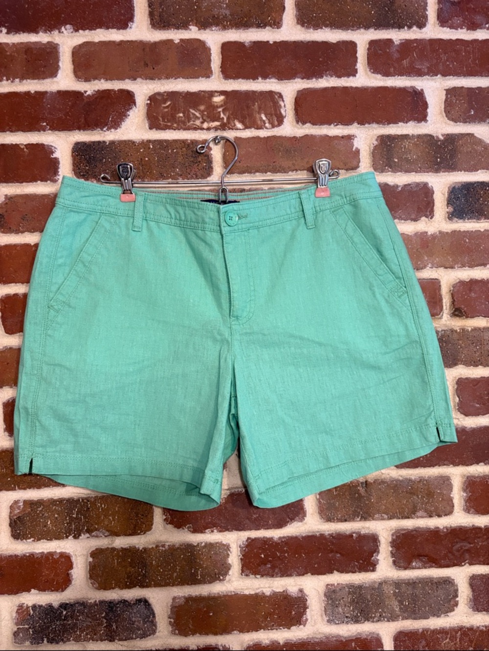 Bandolino Mint Green Linen-Blend Shorts size 10